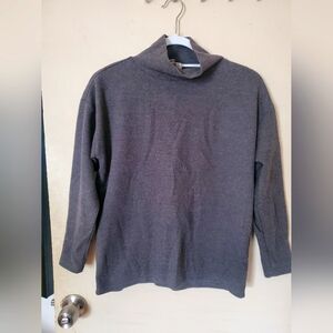 Gray turtleneck